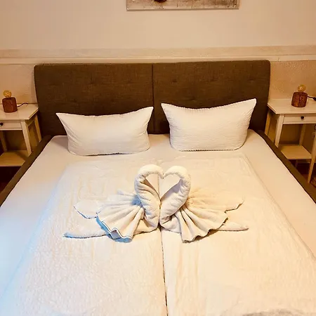 Gaestehaus Dolce 3* Rust